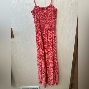 Pacific Vibe Red Floral Maxi Dress size medium